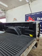 1999-2007 Chevrolet Silverado / GMC Sierra 1500 2500HD 3500HD 6' 6" Short Truck Bed