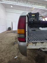 1999-2007 Chevrolet Silverado / GMC Sierra 1500 2500HD 3500HD 6' 6" Short Truck Bed