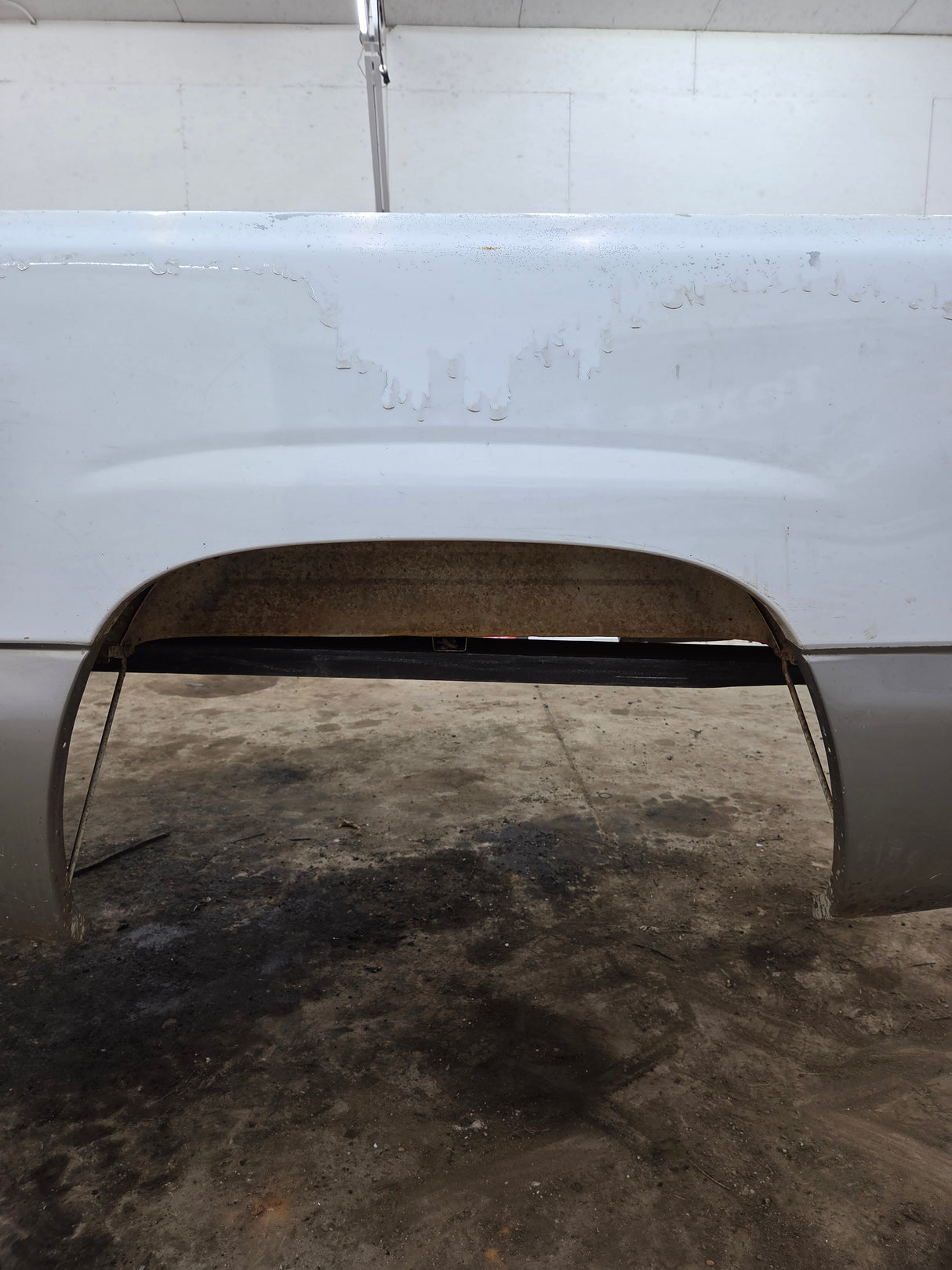 1999-2007 Chevrolet Silverado / GMC Sierra 1500 2500HD 3500HD 6' 6" Short Truck Bed