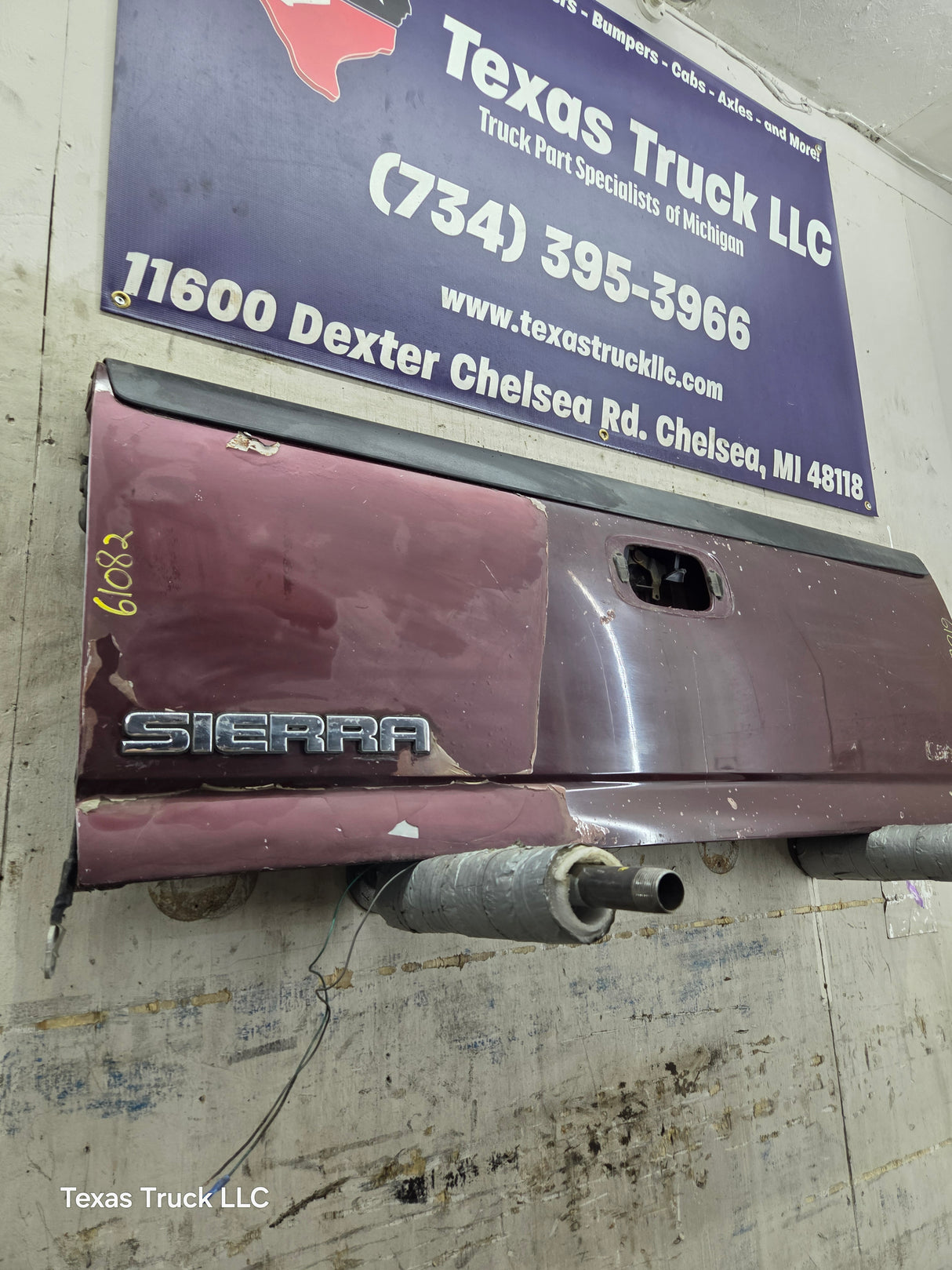 1999-2007 Chevrolet Silverado / GMC Sierra 1500 2500 3500 Tailgate