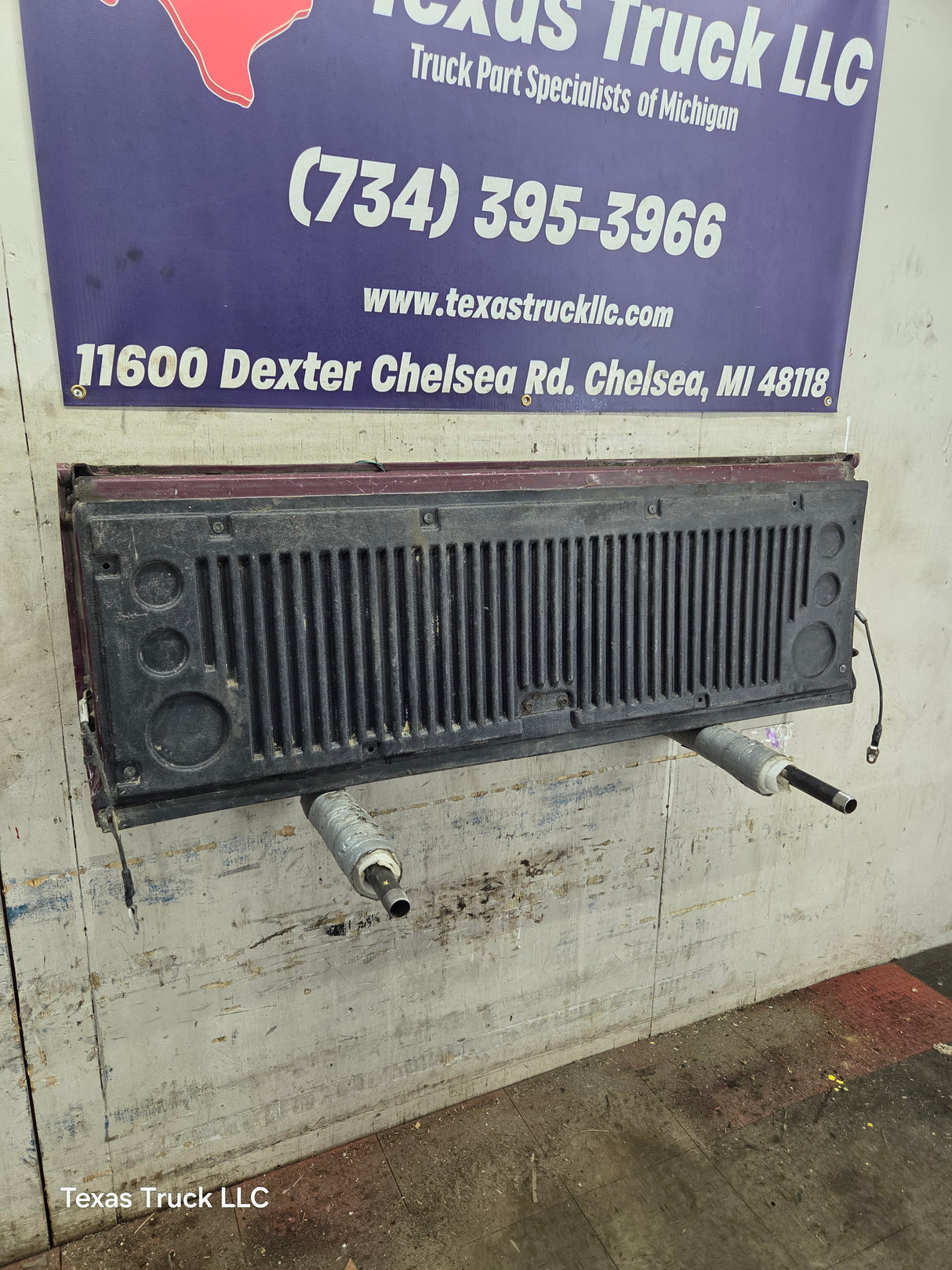 1999-2007 Chevrolet Silverado / GMC Sierra 1500 2500 3500 Tailgate