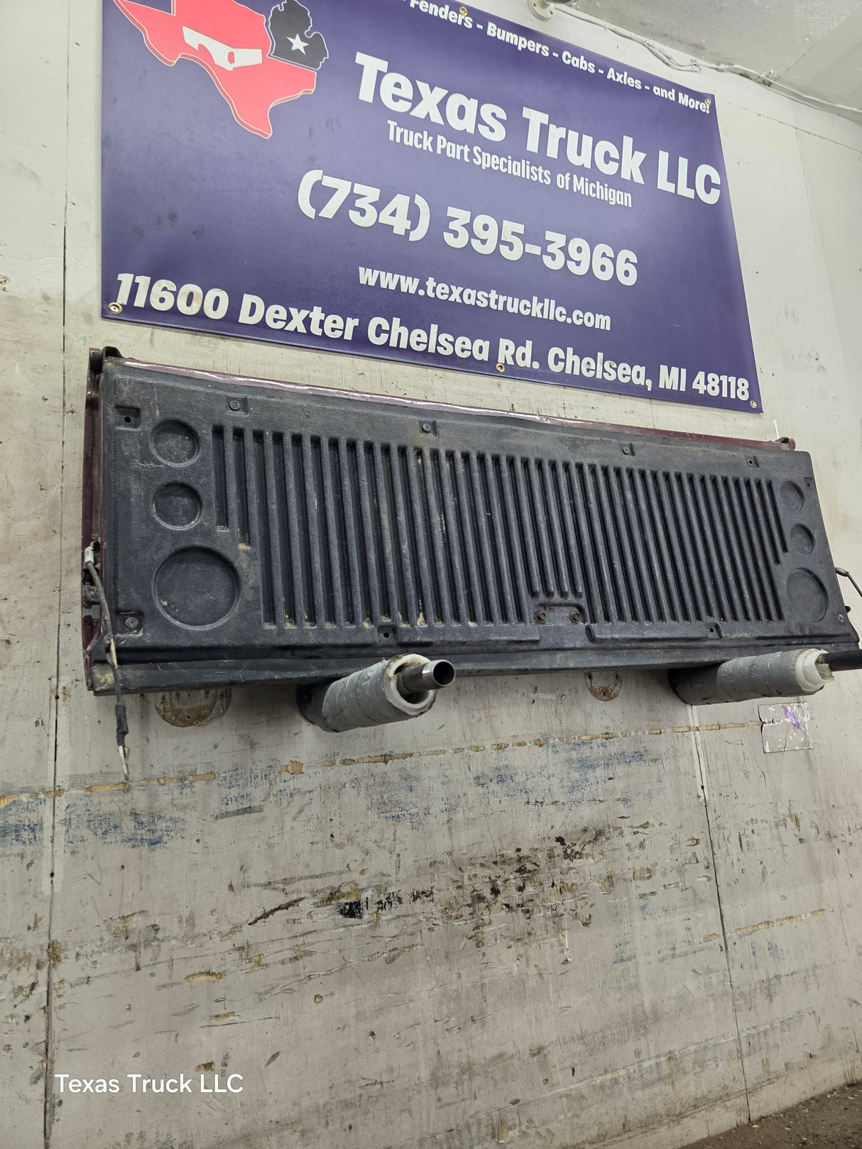 1999-2007 Chevrolet Silverado / GMC Sierra 1500 2500 3500 Tailgate