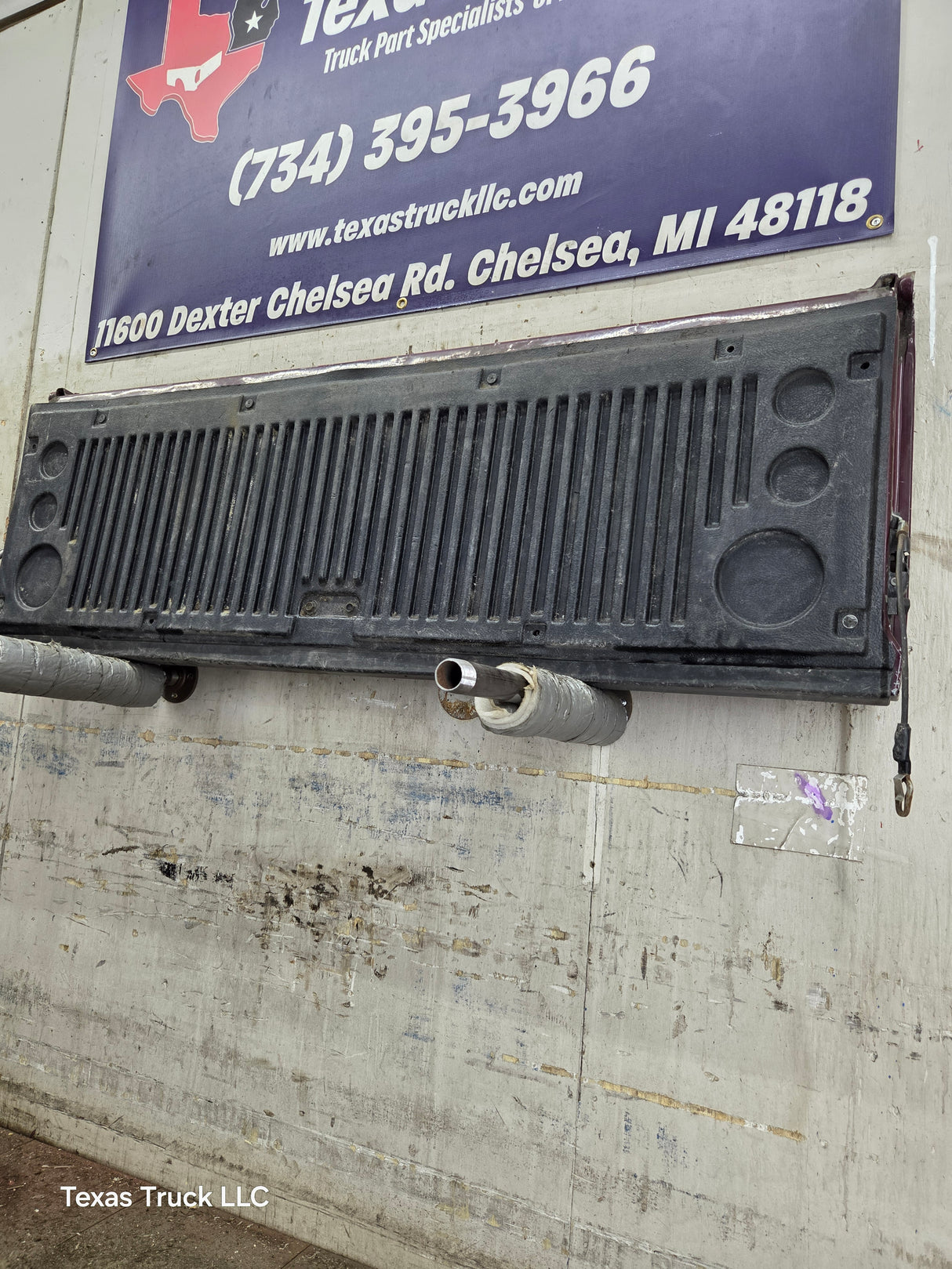 1999-2007 Chevrolet Silverado / GMC Sierra 1500 2500 3500 Tailgate
