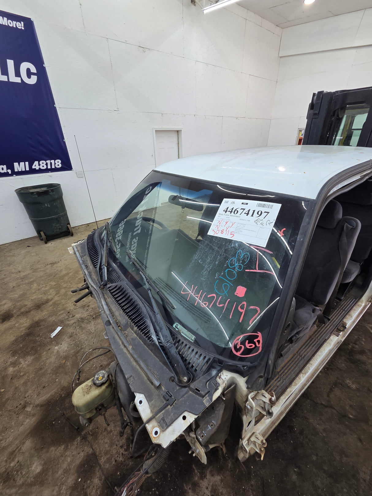 1999-2007 Chevrolet Silverado / GMC Sierra 1500 2500 HD 3500HD Extended Cab Body