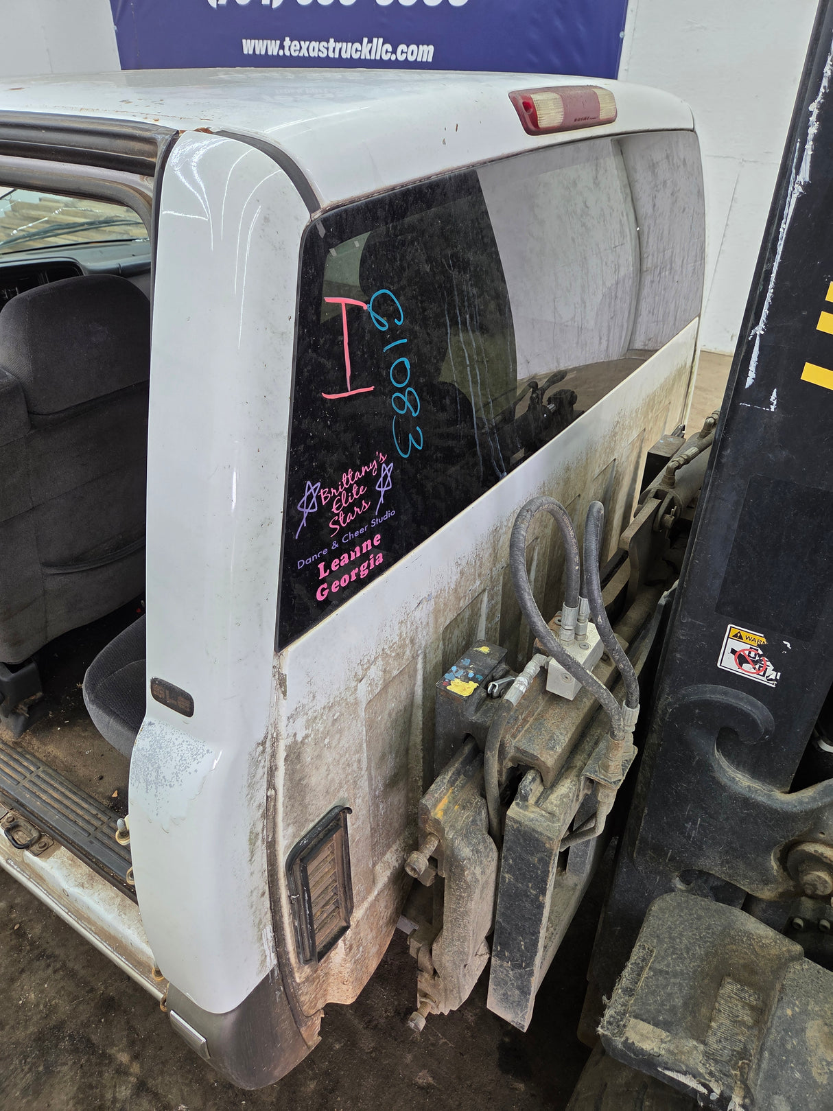1999-2007 Chevrolet Silverado / GMC Sierra 1500 2500 HD 3500HD Extended Cab Body