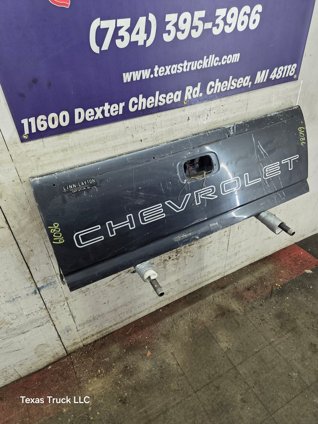 1999-2007 Chevrolet Silverado / GMC Sierra 1500 2500 3500 Tailgate