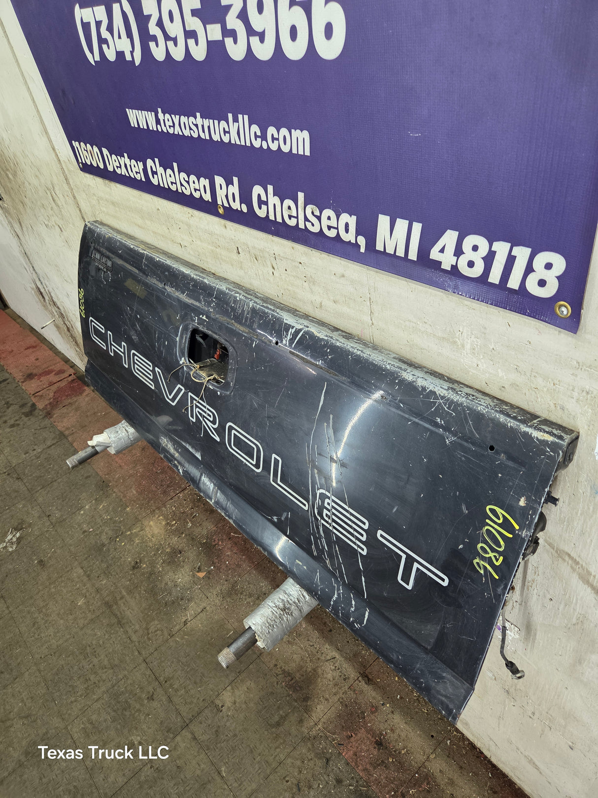 1999-2007 Chevrolet Silverado / GMC Sierra 1500 2500 3500 Tailgate