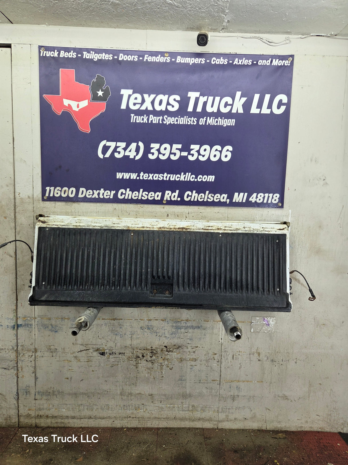 1999-2007 Chevrolet Silverado / GMC Sierra 1500 2500 3500 Tailgate