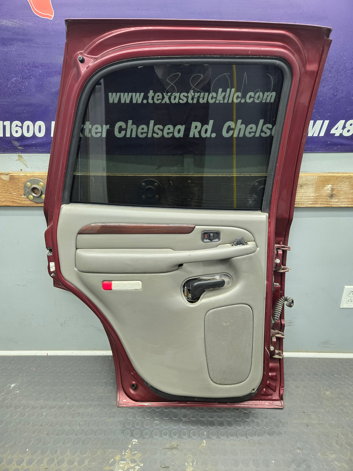 2001-2006 Chevrolet Tahoe / GMC Yukon 1500 2500HD Rear Driver Side Rear Door LH