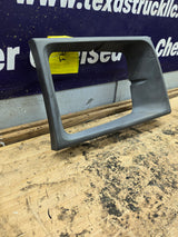 1992-2007 Ford Econoline E-150 E-250 E-350 E-450 RH Passenger Side Headlight Bezel Surround Trim Ring 2C24-13052