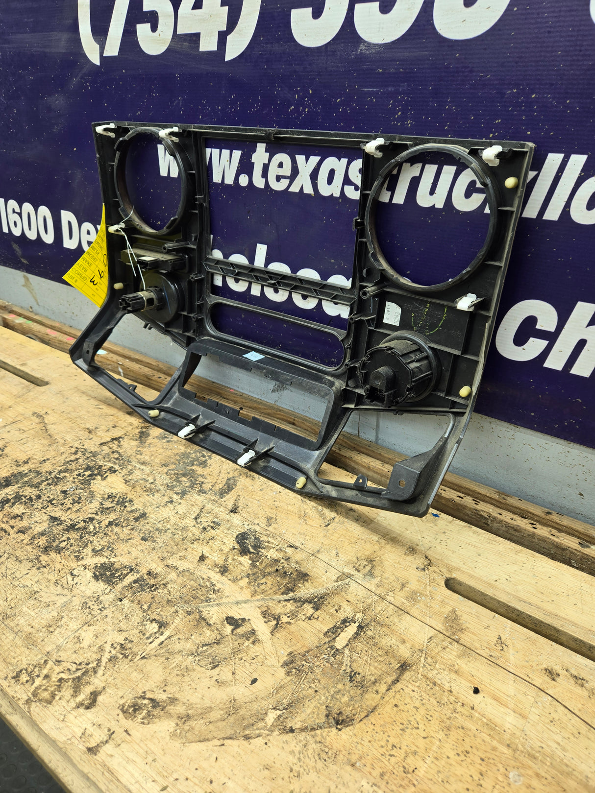 2011-2016 Ford Super Duty Center Dash Radio Bezel F250 F350 F450 F550 BC34-2504302-C
