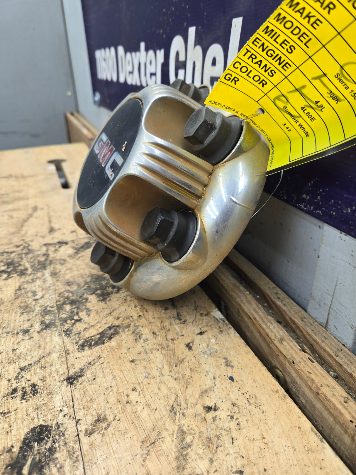 1999-2006 GMC Center Cap Hub Cap 15039488
