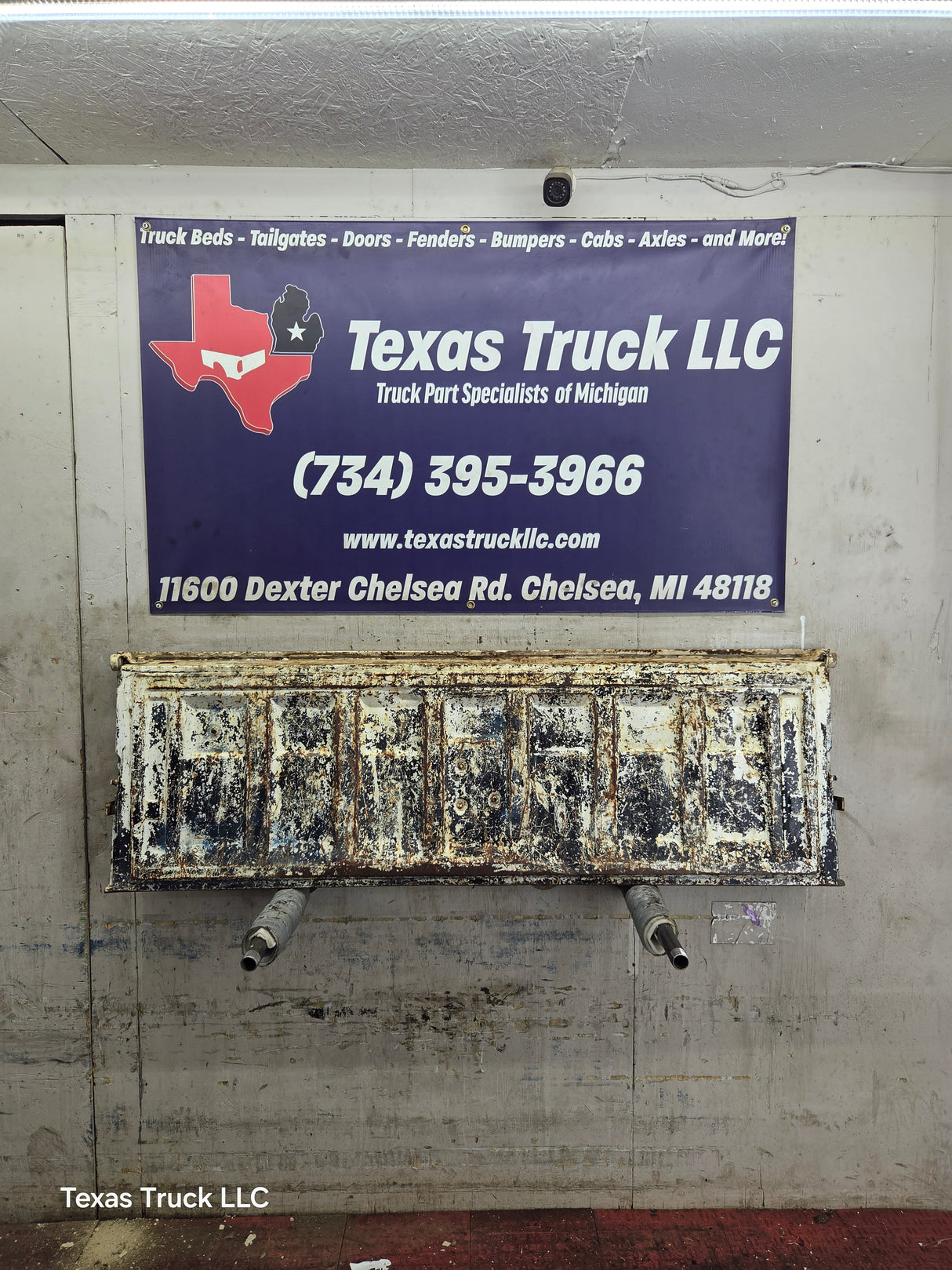 1981-1986 Chevrolet C10 C20 C30 K10 K20 K30 Tailgate