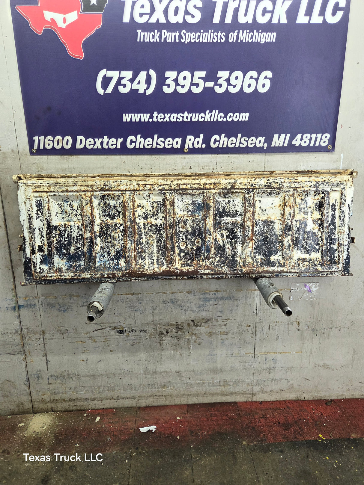 1981-1986 Chevrolet C10 C20 C30 K10 K20 K30 Tailgate