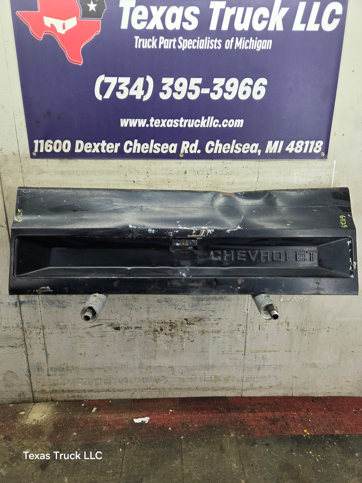 1973-1987 Chevrolet / GMC Square Body Tailgate C10 C15 C20 C25 C35 K10 K15 K20 K25 K35