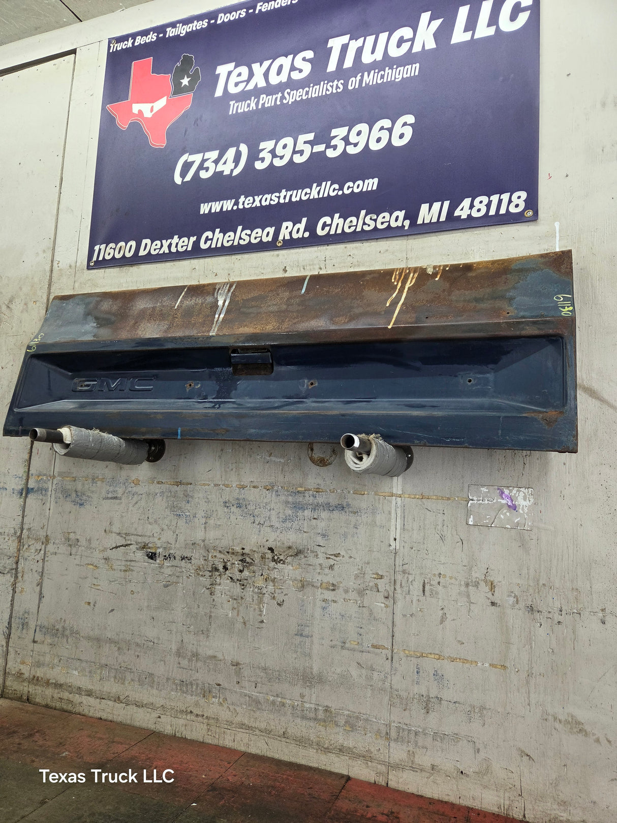 1973-1987 Chevrolet / GMC Square Body Tailgate C10 C15 C20 C25 C35 K10 K15 K20 K25 K35