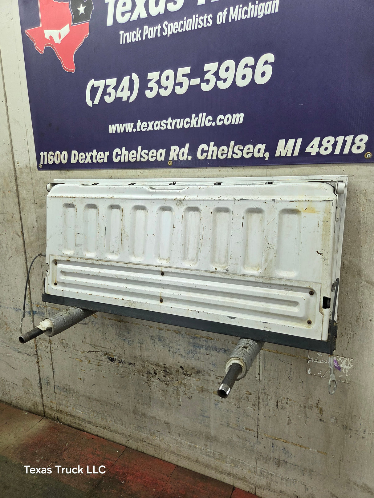 1997-2003 Ford F150 Step Side / Flare Side Tailgate