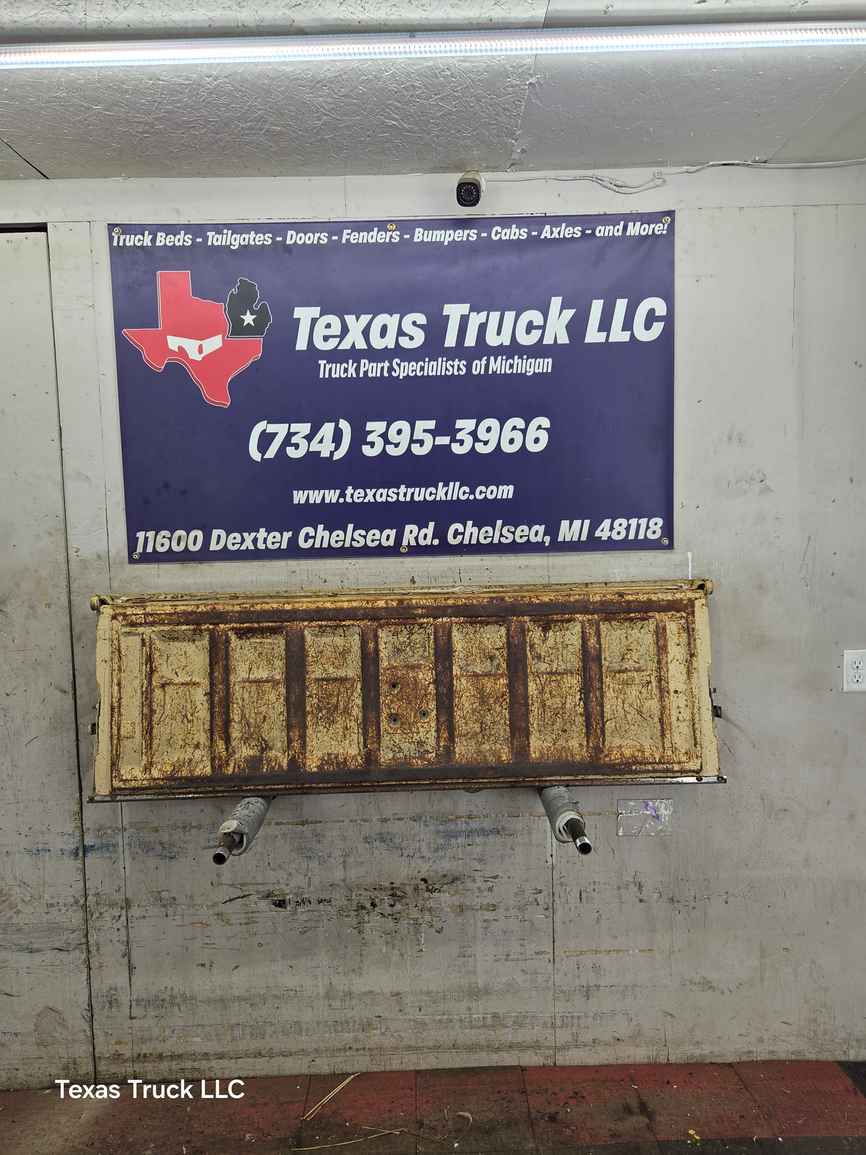 1973-1987 Chevrolet / GMC Square Body Tailgate C10 C15 C20 C25 C35 K10 K15 K20 K25 K35