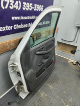1999-2006 Chevrolet Silverado / GMC Sierra 1500 2500 3500 HD Front Passenger side Door RH