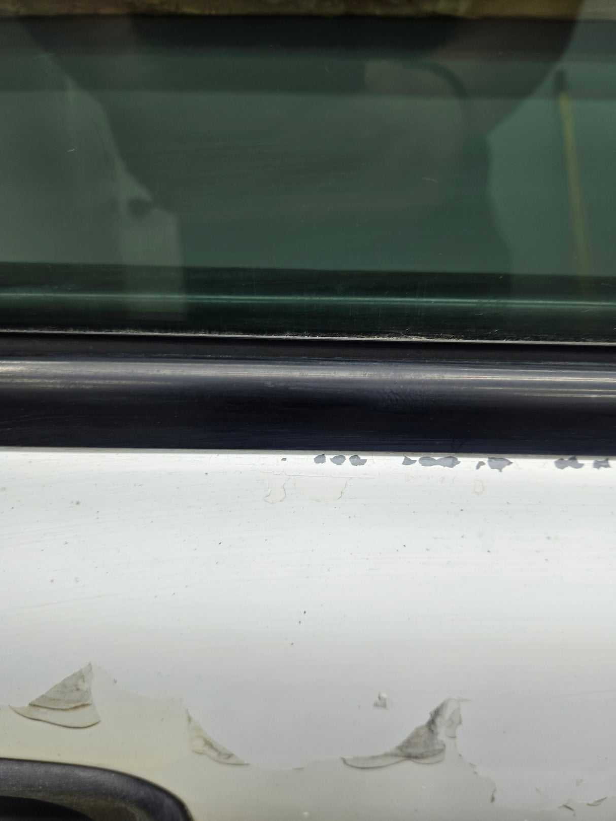 1999-2006 Chevrolet Silverado / GMC Sierra 1500 2500 3500 HD Front Passenger side Door RH