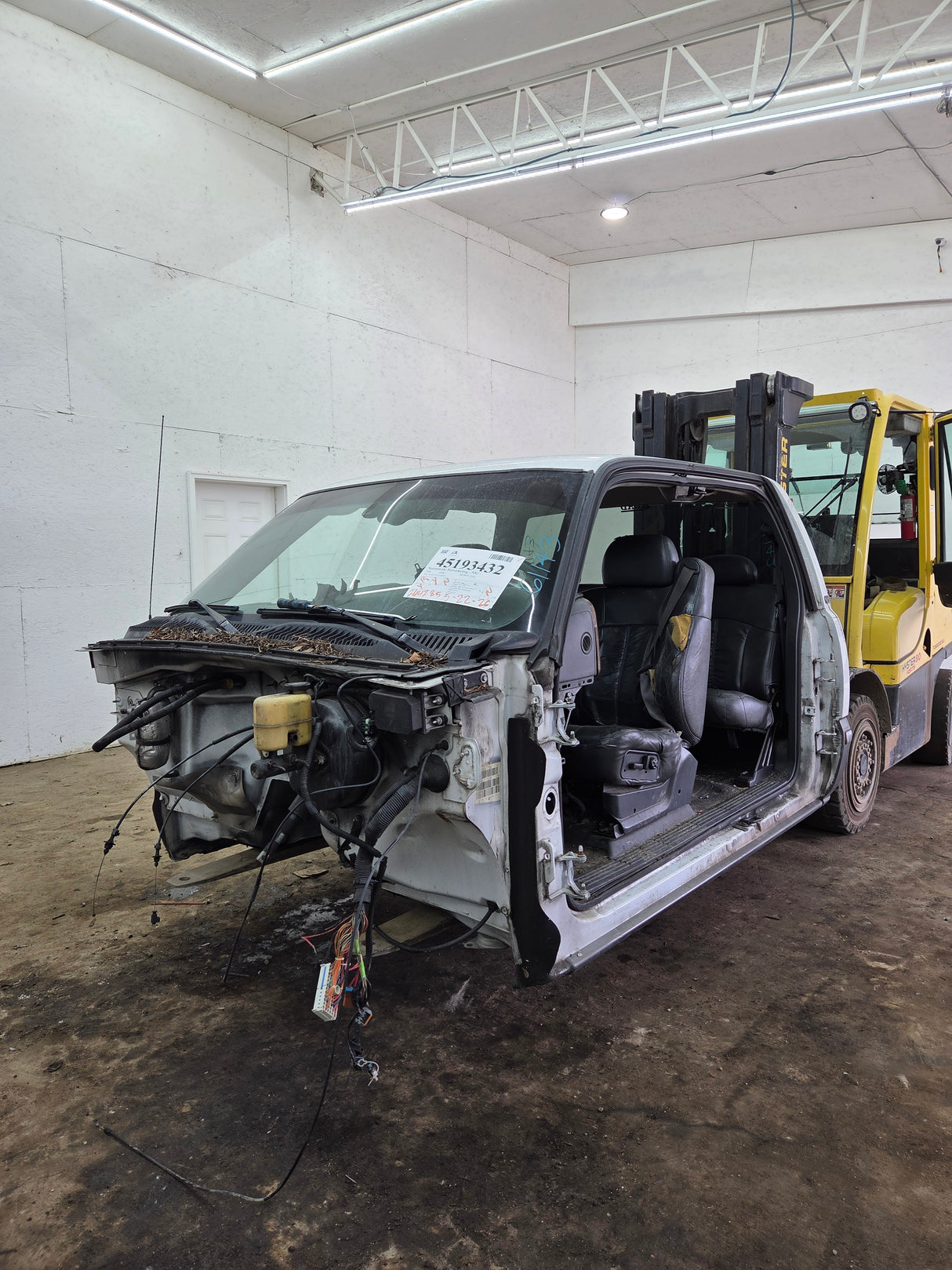 1999-2007 Chevrolet Silverado / GMC Sierra 1500 2500 HD 3500HD Extended Cab Body