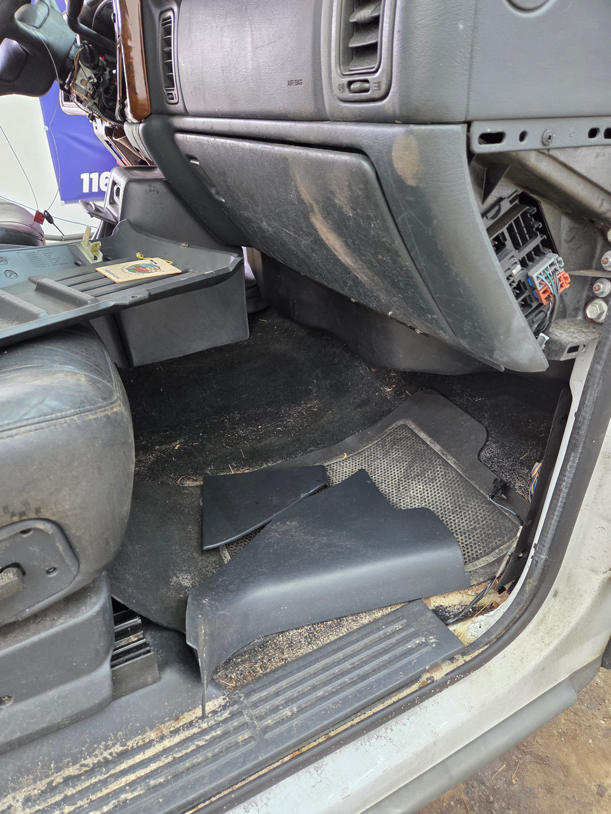 1999-2007 Chevrolet Silverado / GMC Sierra 1500 2500 HD 3500HD Extended Cab Body