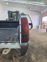 1999-2007 Chevrolet Silverado / GMC Sierra 1500 2500HD 3500HD 6' 6" Short Truck Bed