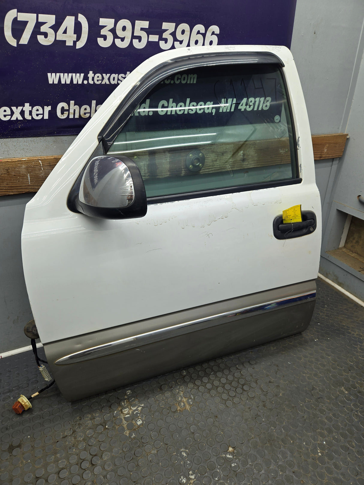1999-2006 Chevrolet Silverado / GMC Sierra 1500 2500 3500 HD Driver Side Front Door LH - Grey