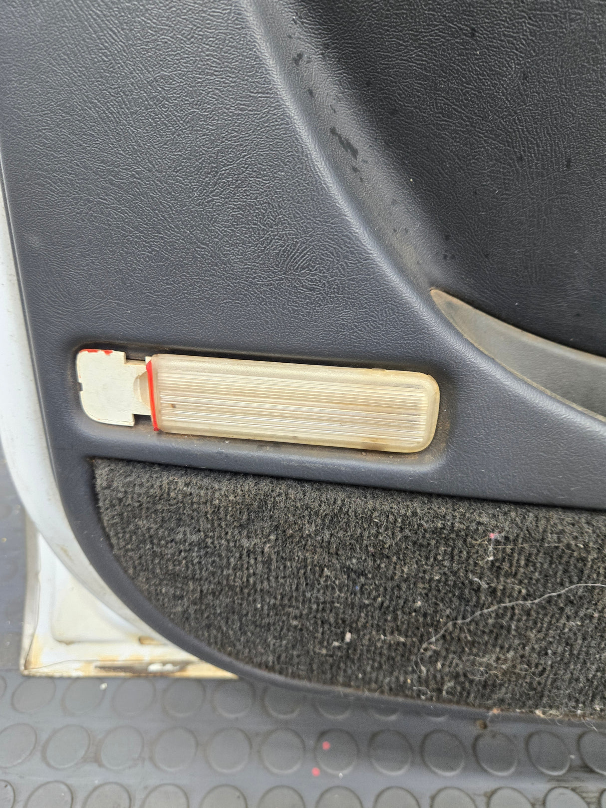1999-2006 Chevrolet Silverado / GMC Sierra 1500 2500 3500 HD Driver Side Front Door LH - Grey