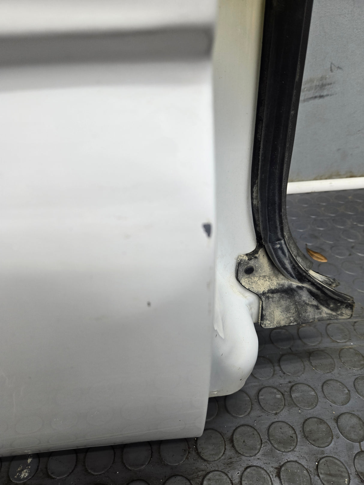 1999-2006 Chevrolet Silverado / GMC Sierra 1500 2500 3500 HD Rear Passenger side Extended Cab Rear Door
