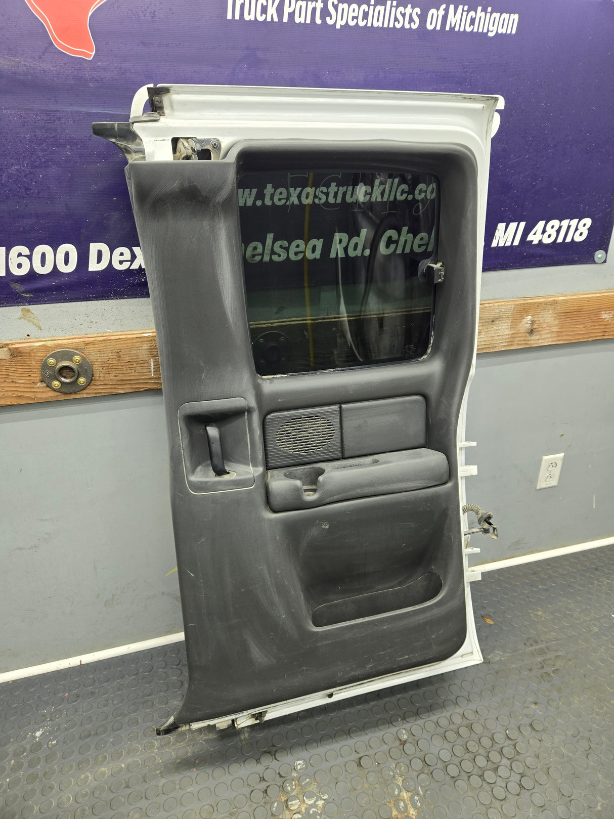 1999-2006 Chevrolet Silverado / GMC Sierra 1500 2500 3500 HD Rear Passenger side Extended Cab Rear Door