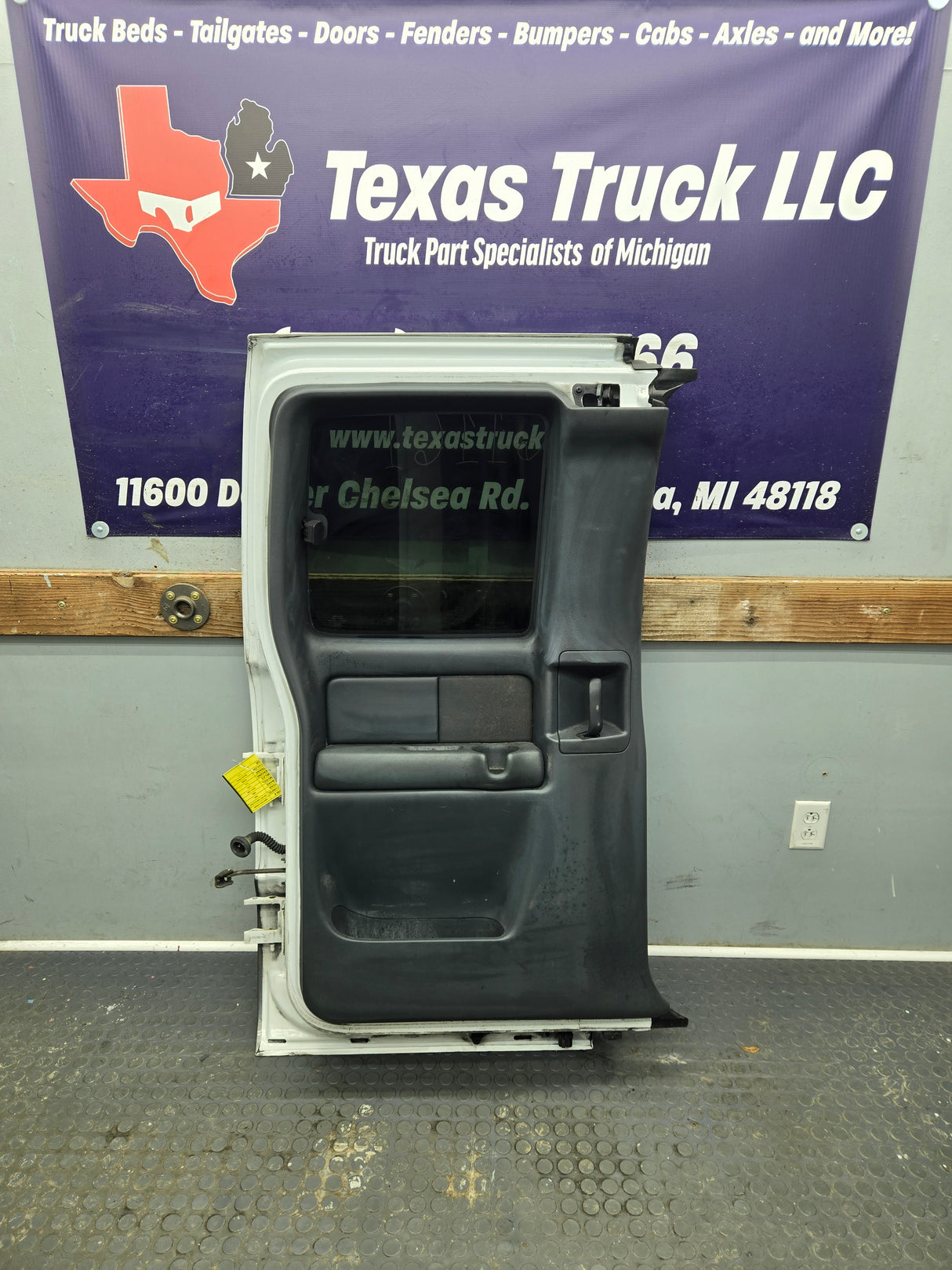 1999-2006 Chevrolet Silverado / GMC Sierra 1500 2500 3500 HD Rear Driver Side Extended Cab Rear Door