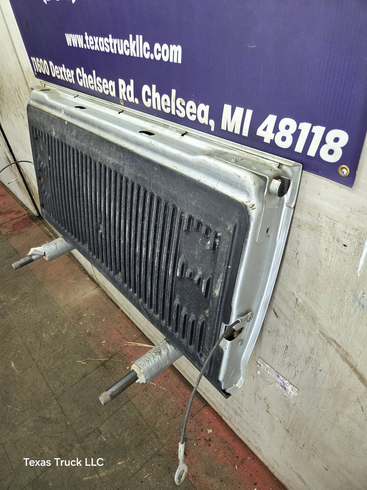 2004-2008 Ford F-150 Step Side Tailgate