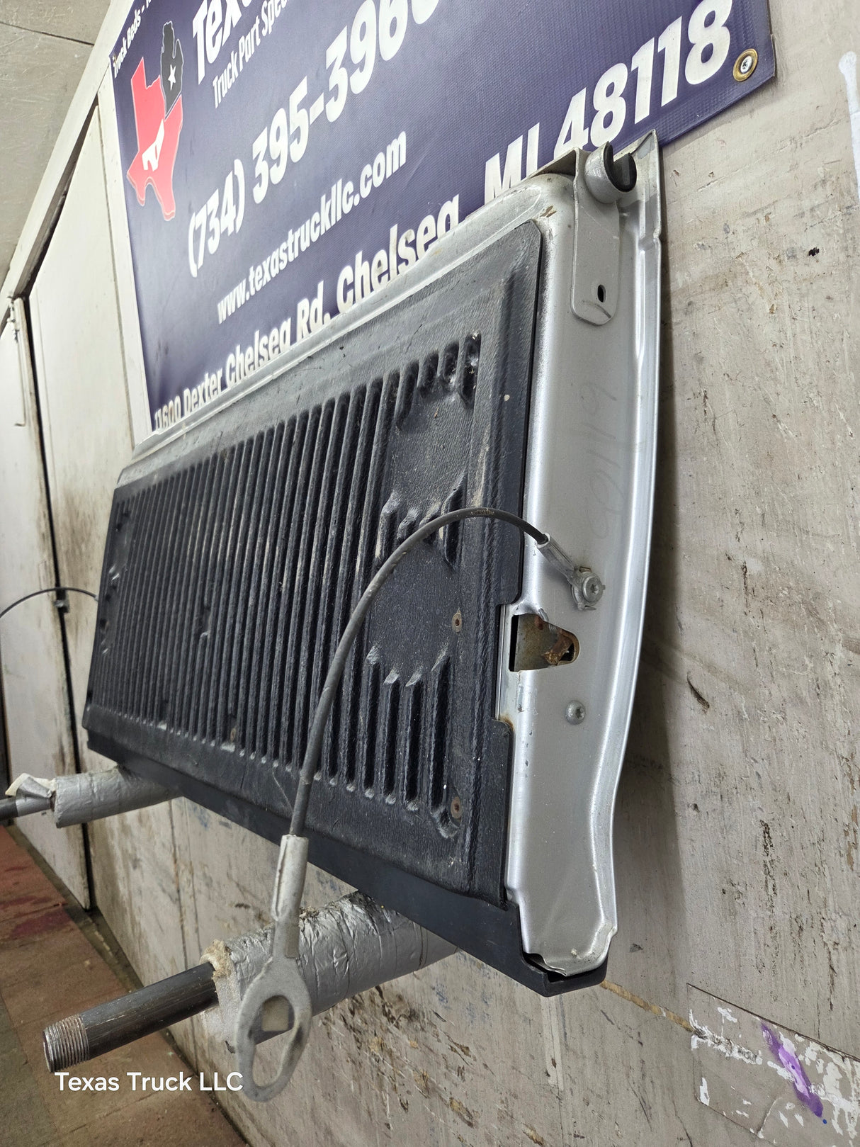 2004-2008 Ford F-150 Step Side Tailgate