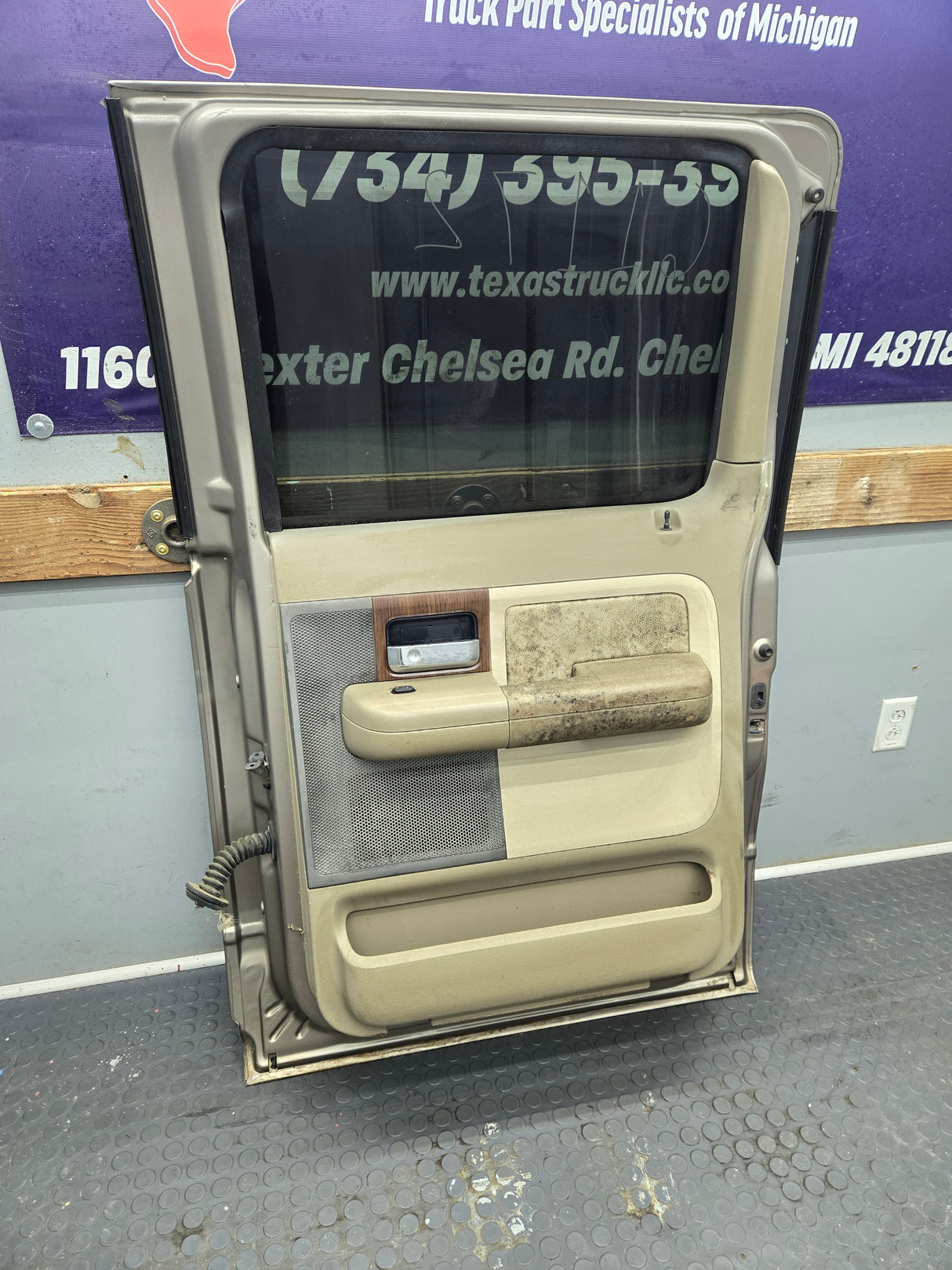 2004-2008 Ford F150 Passenger Side Rear Crew Cab Door RH