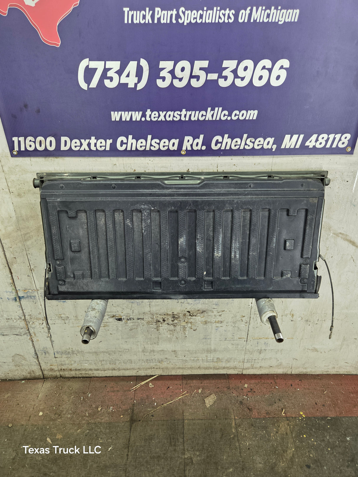 2002-2005 Ford Explorer Tailgate