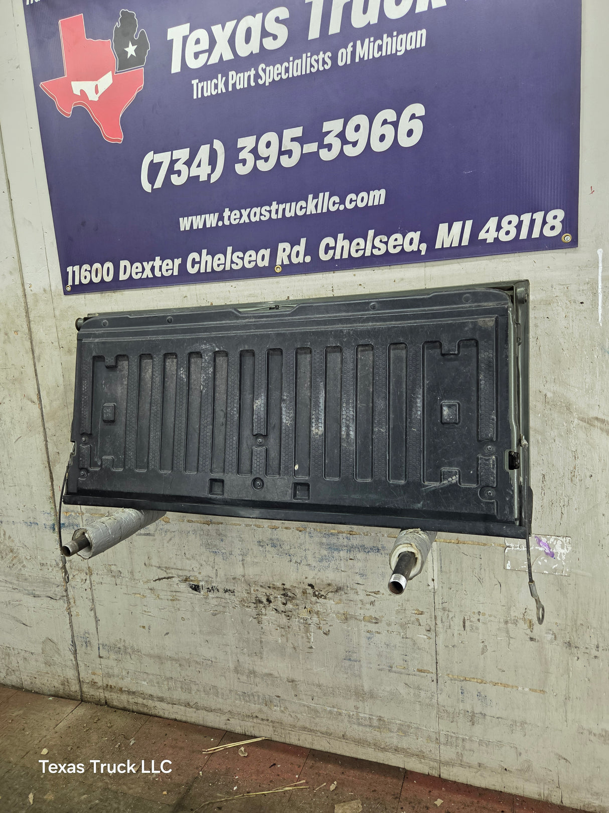 2002-2005 Ford Explorer Tailgate