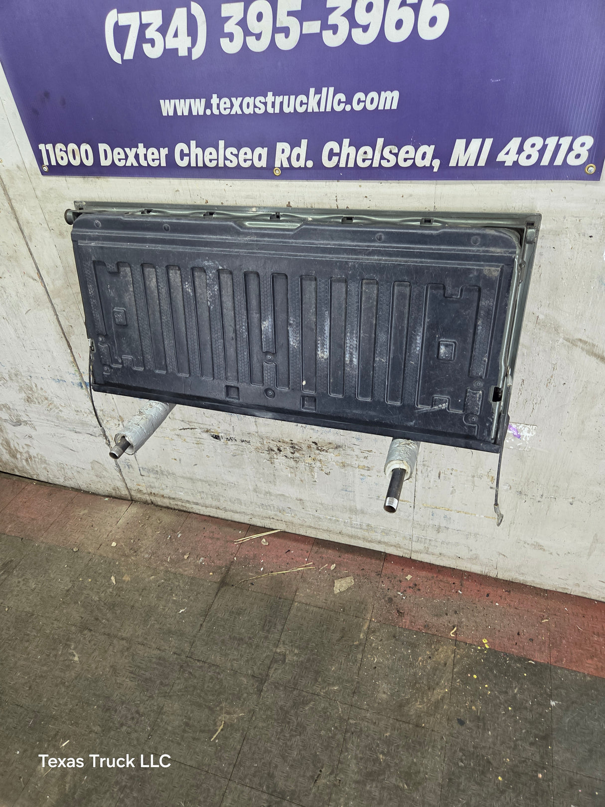 2002-2005 Ford Explorer Tailgate