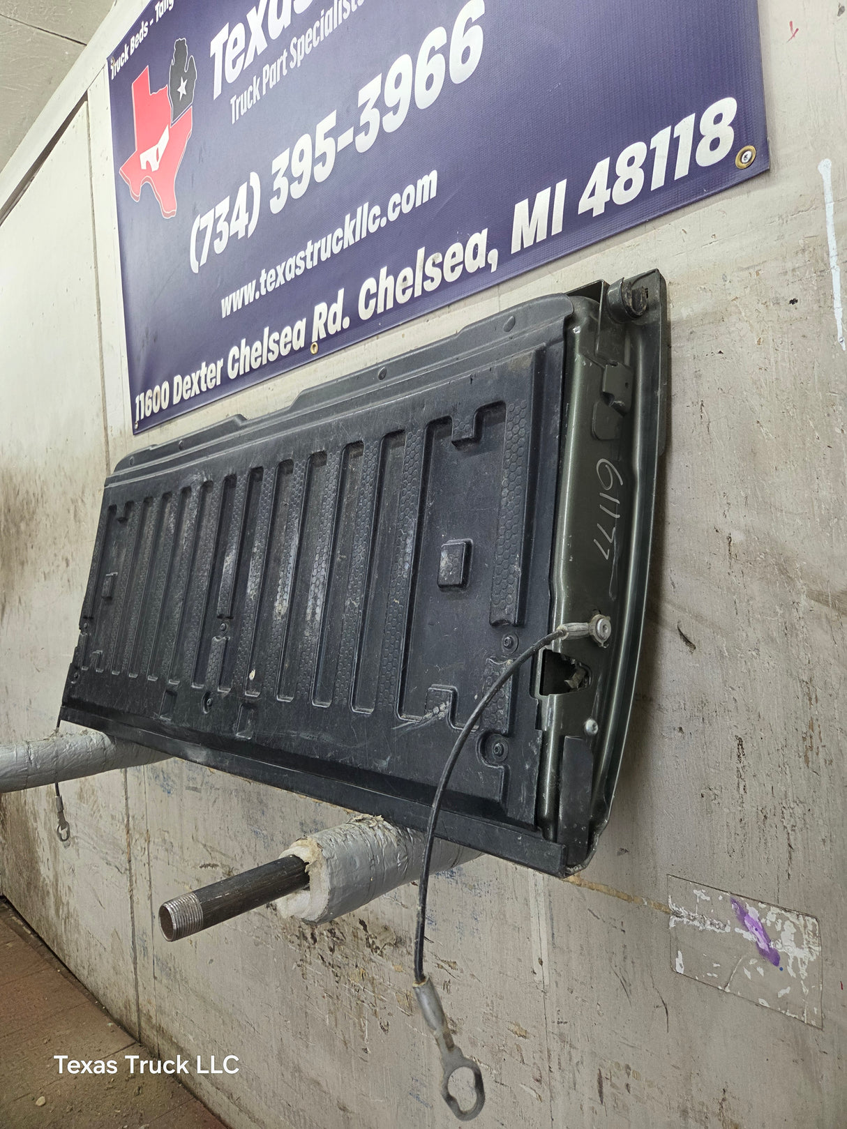2002-2005 Ford Explorer Tailgate