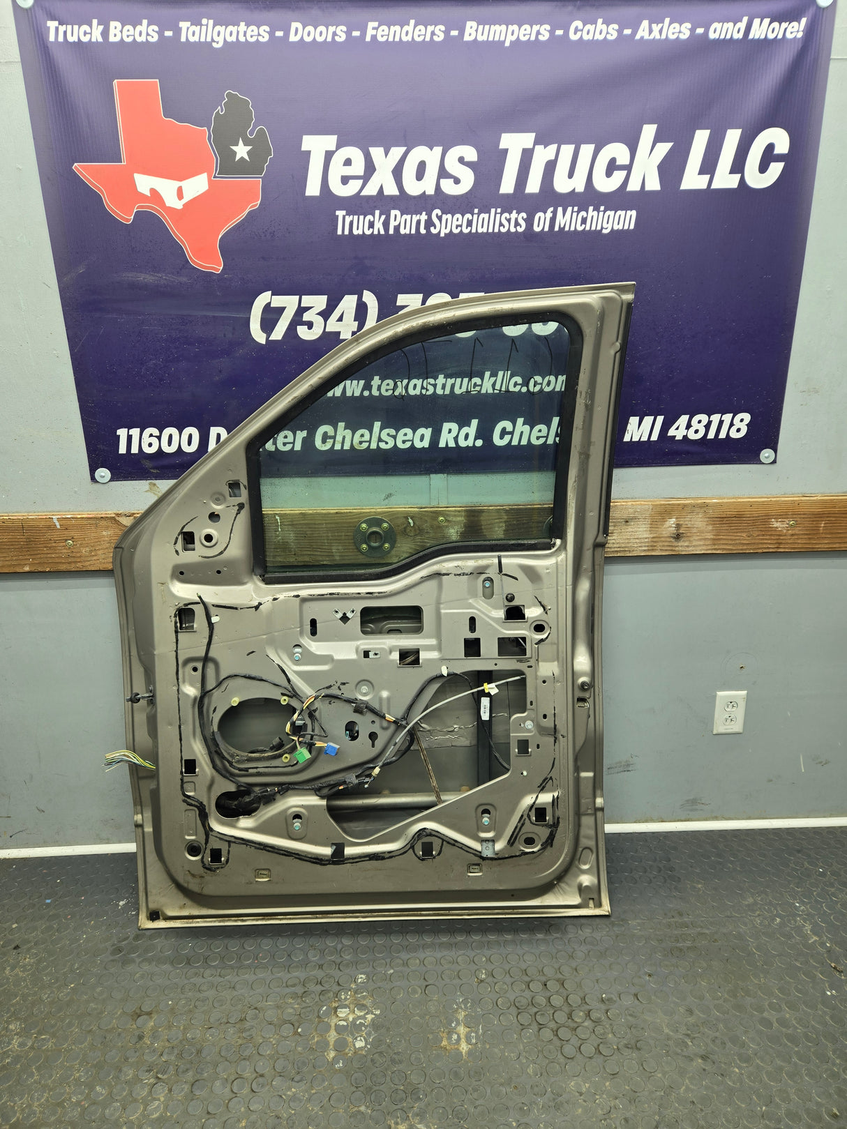 2004-2008 Ford F150 Crew Cab Passenger Front Door