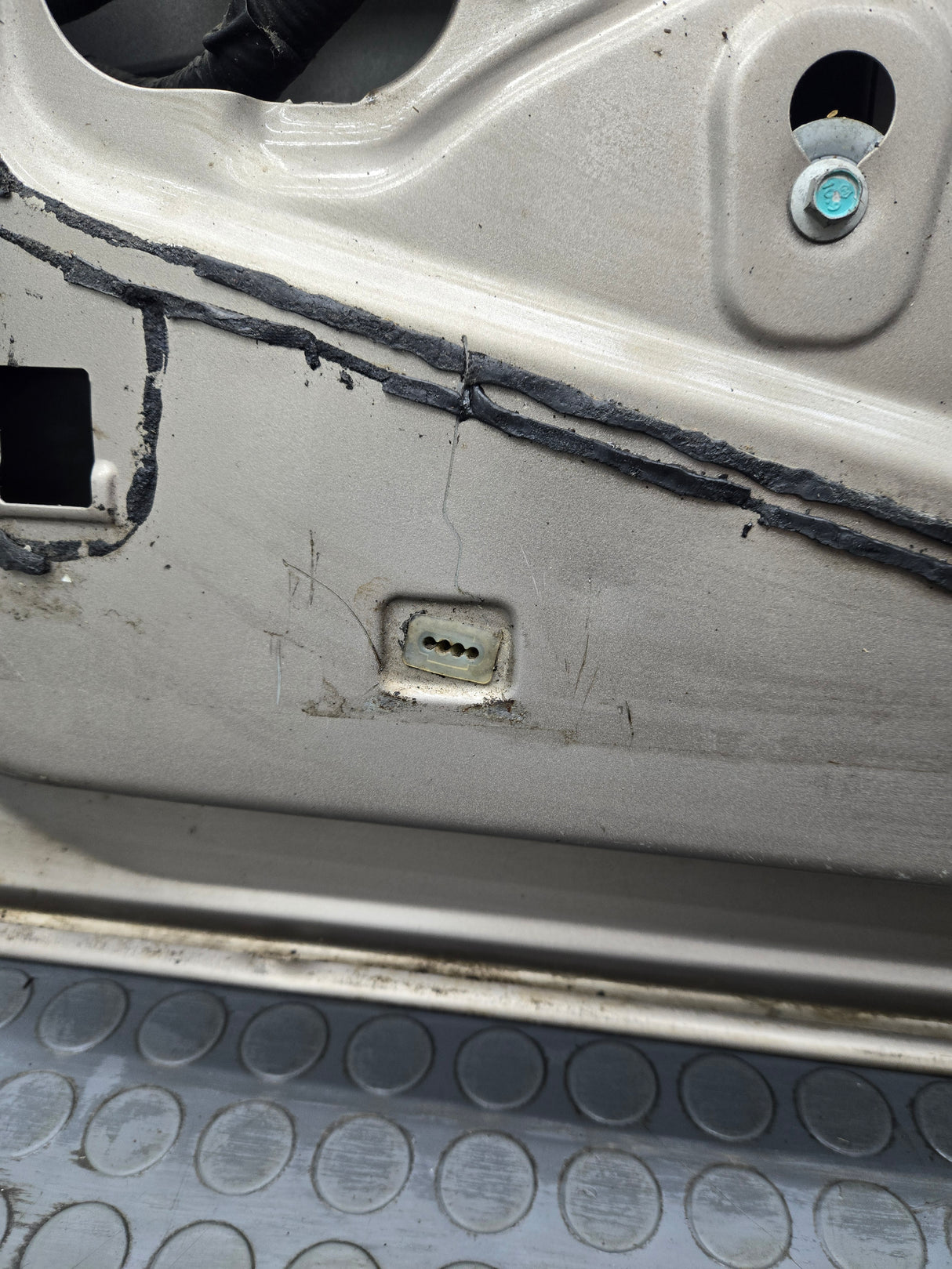 2004-2008 Ford F150 Crew Cab Passenger Front Door