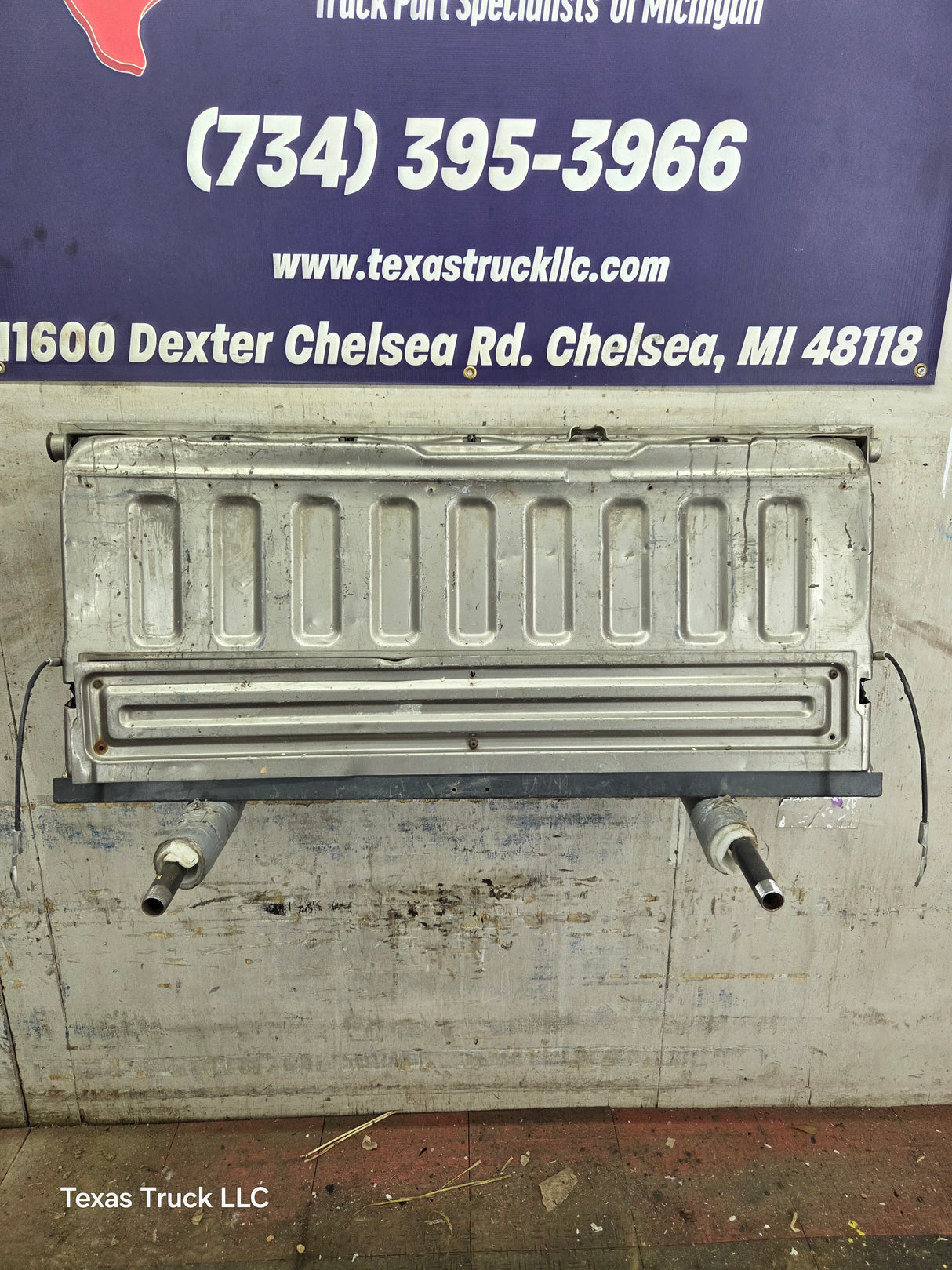 1997-2003 Ford F150 Step Side / Flare Side Tailgate