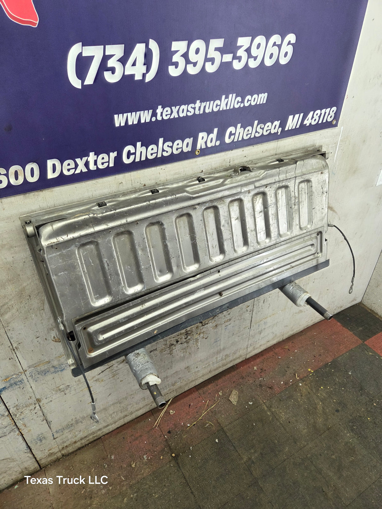1997-2003 Ford F150 Step Side / Flare Side Tailgate