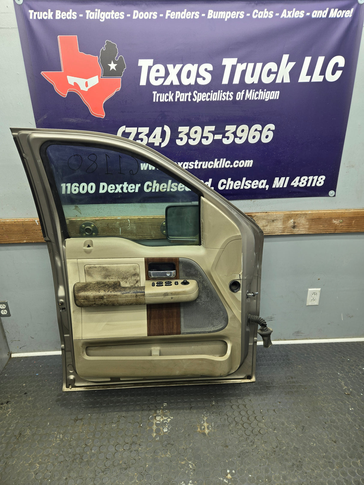 2004-2008 Ford F150 Driver Side Extended/Regular Cab Front Door LH
