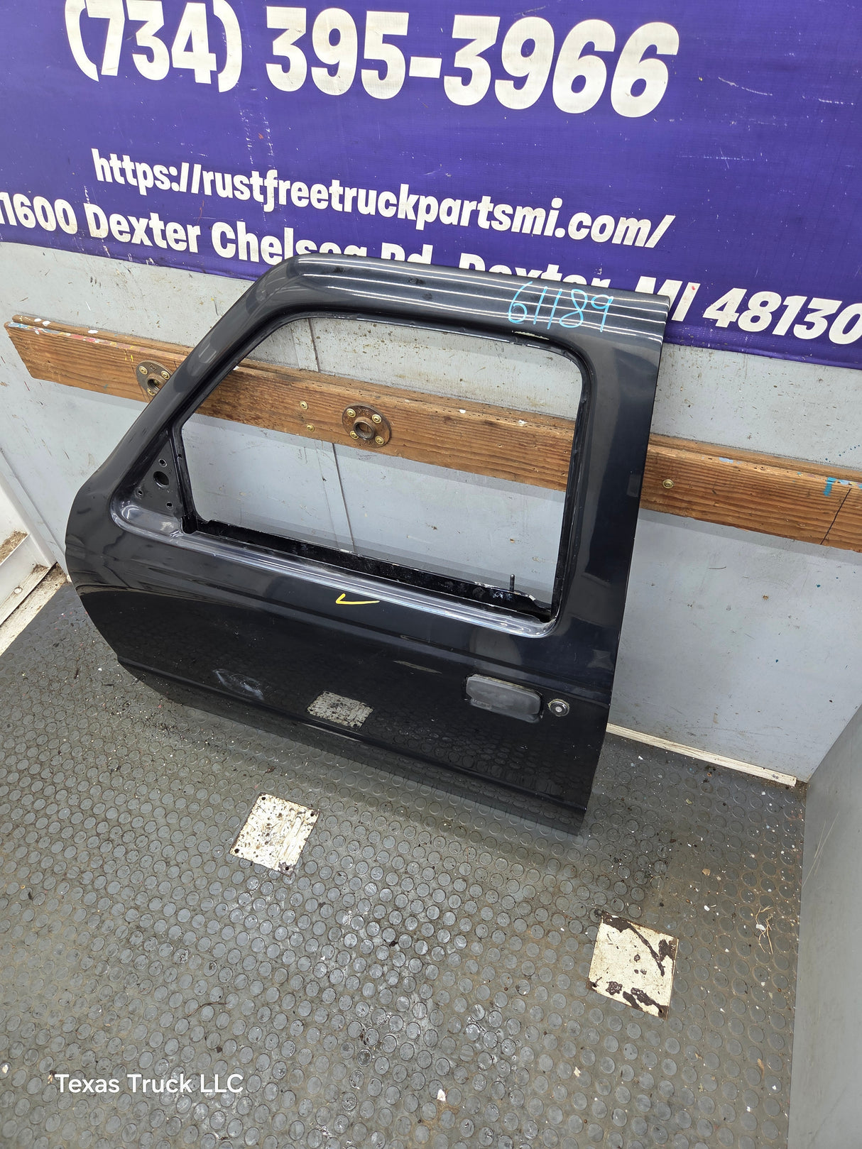 2003-2005 Ford Ranger Driver Side Front Left Hand Door