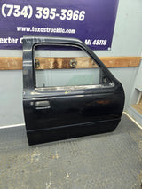 2003-2005 Ford Ranger Passenger Side Front Right Hand Door