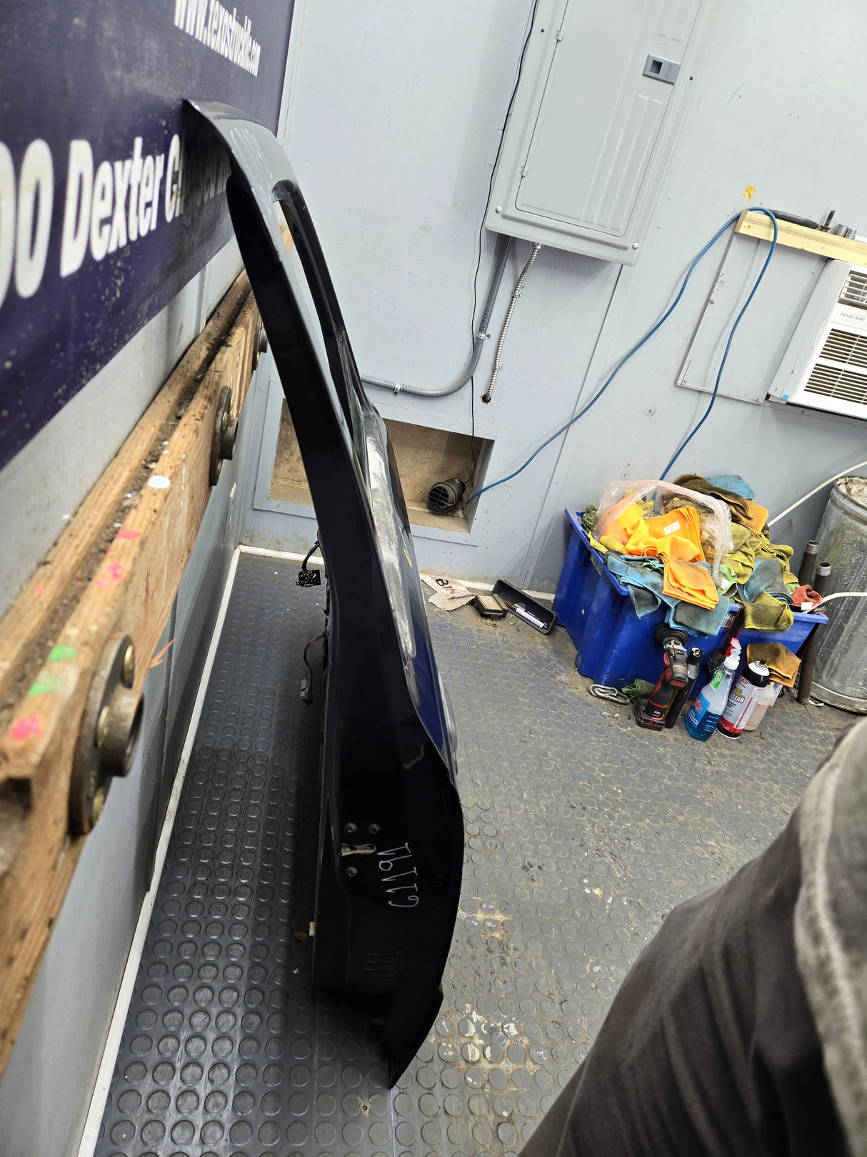 2003-2005 Ford Ranger Passenger Side Front Right Hand Door