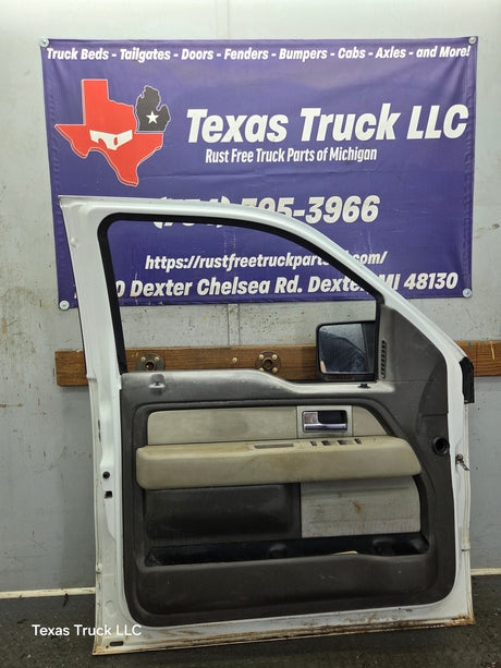 2004-2008 Ford F150 Driver Side Extended/Regular Cab Front Door LH