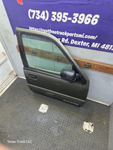 2001-2005 Ford Explorer Sport Trac RH Front Passenger Side Door