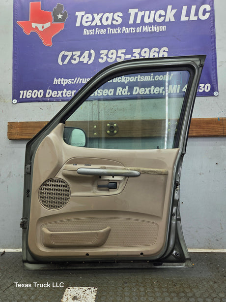 2001-2005 Ford Explorer Sport Trac RH Front Passenger Side Door